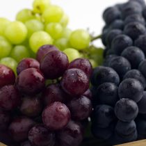 Виноград свежий зеленый, кг