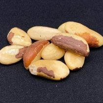 Орех Бразильский в развес, кг